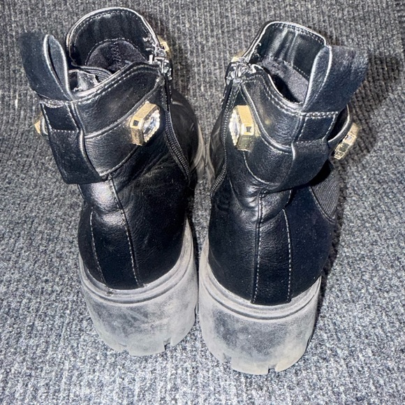 Madden NYC Black Ankle Boots with Gold Accents size 8 - Picture 2 of 6